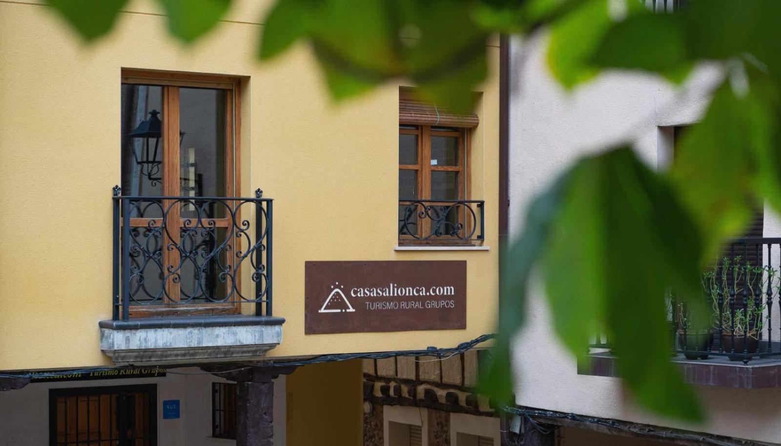 Salionca Habitaciones Poza de la Sal Екстериор снимка